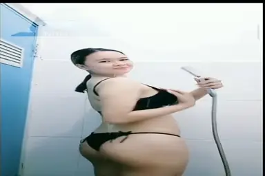 RH Mona Live Show Ngocok Gede Nyemprot Keras